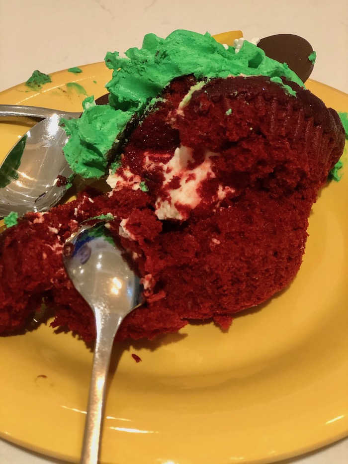 Here's the red velvet cupcake on the top of Beaches and Cream Holiday Souvenir shake. 